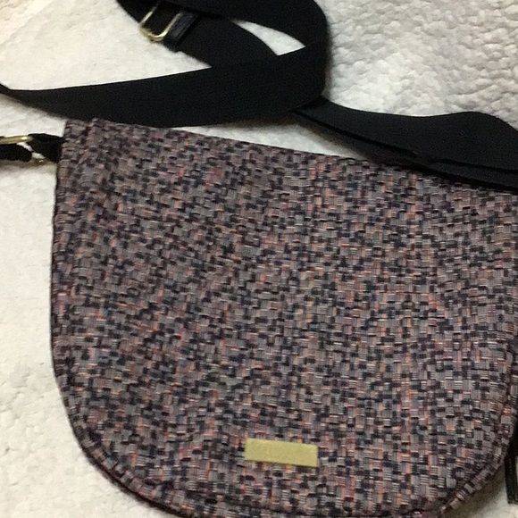 BERNIE MEV CROSSBODY TRAVEL BAG LG FANNIE PK - Picture 2 of 11